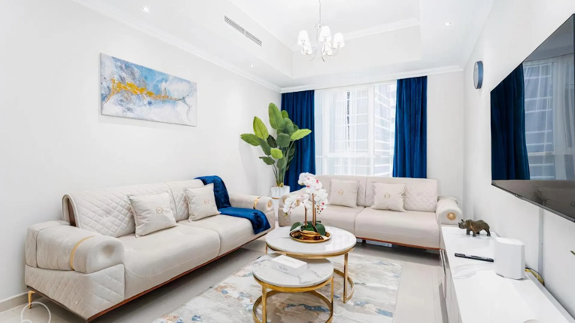 Dunya Tower Luxury And 2 Min Walk To Dubai Mall And Burj Khalifa In Heart Of Downtown شقة